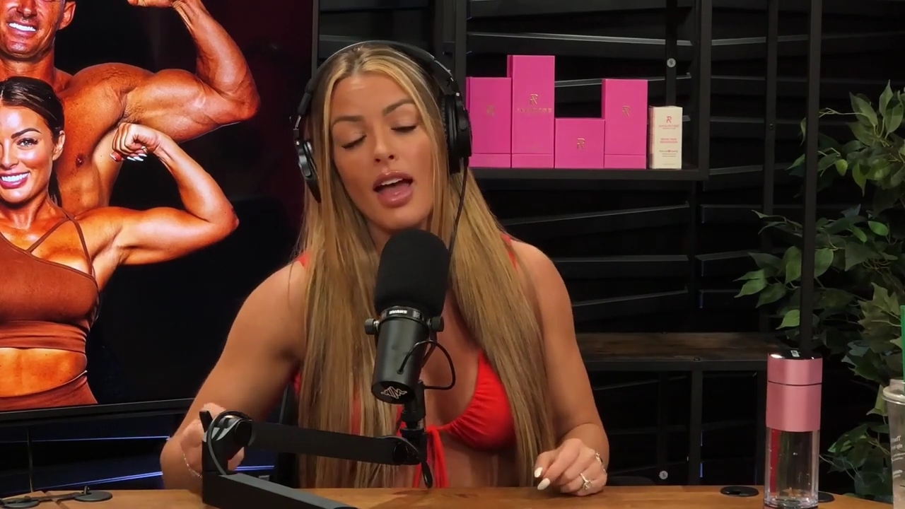 y2mate_is_-_Ep_21_-_Power_Alphas_Podcast__Behind_the_Scenes_of_the_WWE___Mandy_Saccomano___Sabby_Piscitelli-56w6yl4r2MY-720p-1711402344_mp41492.jpg