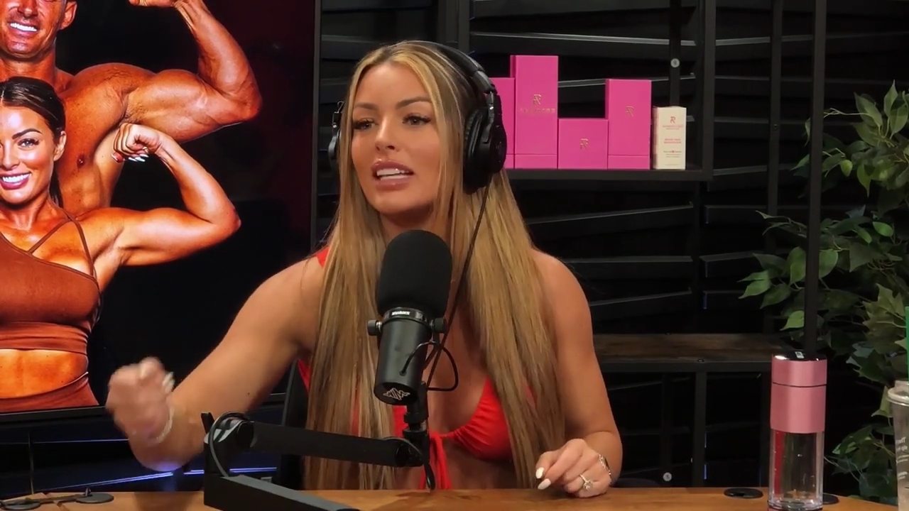 y2mate_is_-_Ep_21_-_Power_Alphas_Podcast__Behind_the_Scenes_of_the_WWE___Mandy_Saccomano___Sabby_Piscitelli-56w6yl4r2MY-720p-1711402344_mp41494.jpg