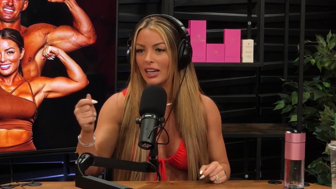 y2mate_is_-_Ep_21_-_Power_Alphas_Podcast__Behind_the_Scenes_of_the_WWE___Mandy_Saccomano___Sabby_Piscitelli-56w6yl4r2MY-720p-1711402344_mp41495.jpg