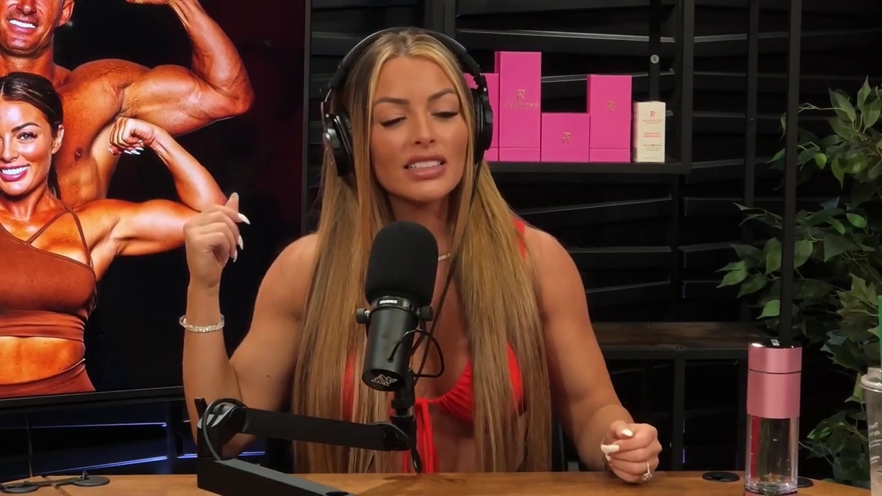 y2mate_is_-_Ep_21_-_Power_Alphas_Podcast__Behind_the_Scenes_of_the_WWE___Mandy_Saccomano___Sabby_Piscitelli-56w6yl4r2MY-720p-1711402344_mp41510.jpg