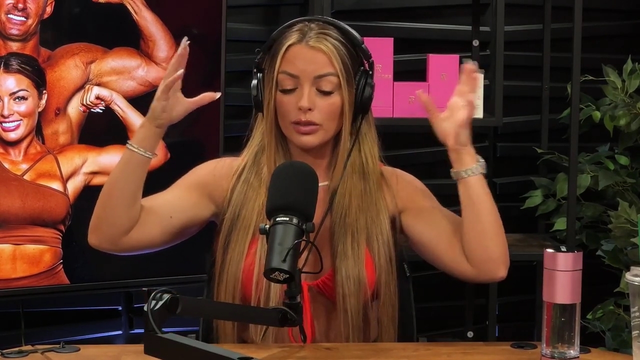 y2mate_is_-_Ep_21_-_Power_Alphas_Podcast__Behind_the_Scenes_of_the_WWE___Mandy_Saccomano___Sabby_Piscitelli-56w6yl4r2MY-720p-1711402344_mp41521.jpg