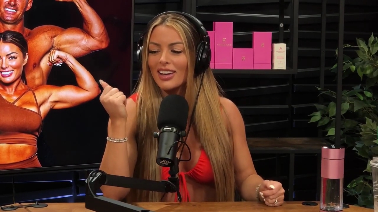 y2mate_is_-_Ep_21_-_Power_Alphas_Podcast__Behind_the_Scenes_of_the_WWE___Mandy_Saccomano___Sabby_Piscitelli-56w6yl4r2MY-720p-1711402344_mp41543.jpg