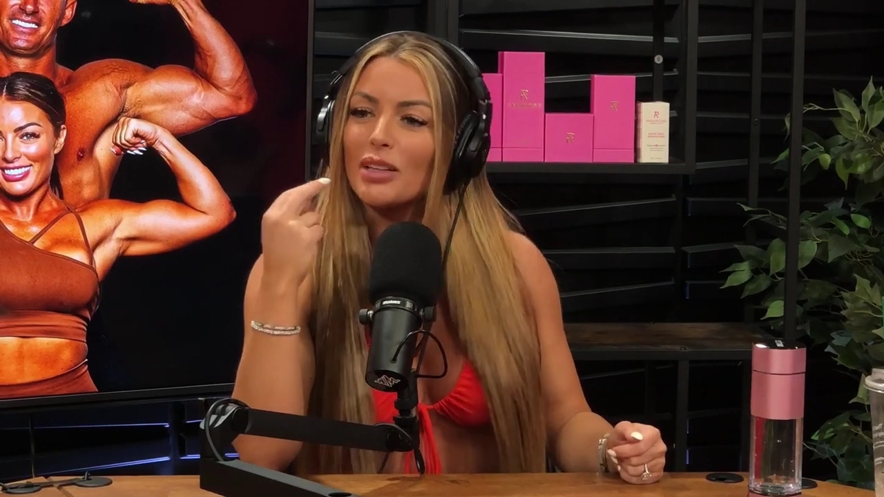 y2mate_is_-_Ep_21_-_Power_Alphas_Podcast__Behind_the_Scenes_of_the_WWE___Mandy_Saccomano___Sabby_Piscitelli-56w6yl4r2MY-720p-1711402344_mp41544.jpg