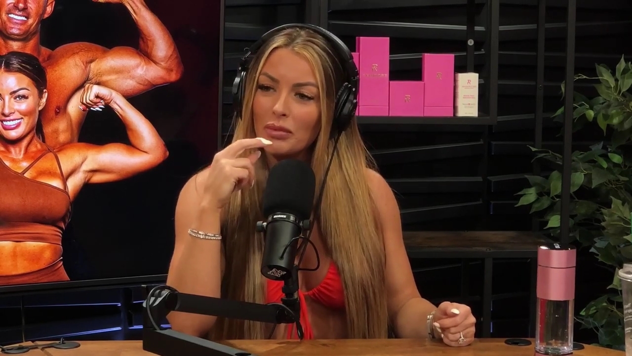 y2mate_is_-_Ep_21_-_Power_Alphas_Podcast__Behind_the_Scenes_of_the_WWE___Mandy_Saccomano___Sabby_Piscitelli-56w6yl4r2MY-720p-1711402344_mp41545.jpg
