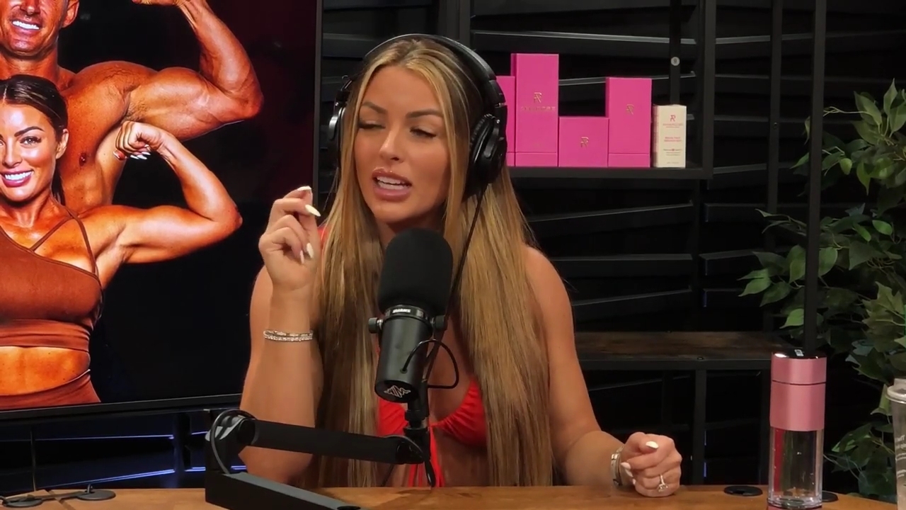 y2mate_is_-_Ep_21_-_Power_Alphas_Podcast__Behind_the_Scenes_of_the_WWE___Mandy_Saccomano___Sabby_Piscitelli-56w6yl4r2MY-720p-1711402344_mp41547.jpg