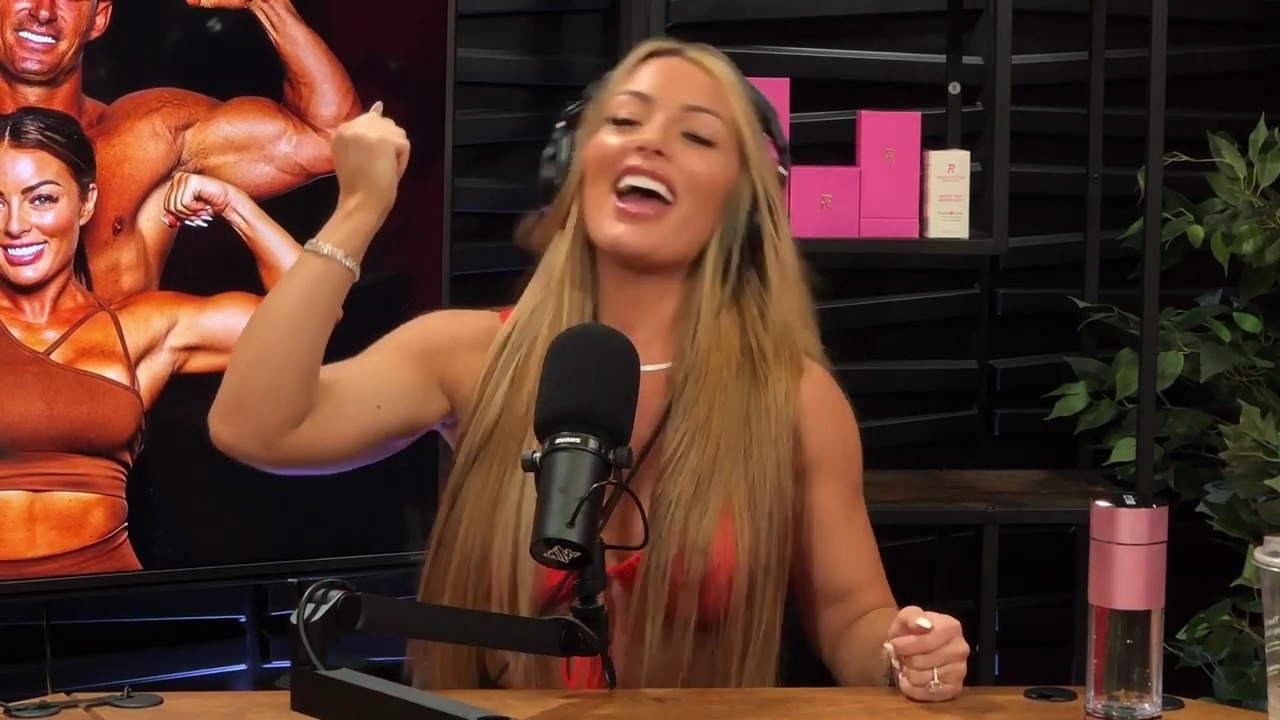 y2mate_is_-_Ep_21_-_Power_Alphas_Podcast__Behind_the_Scenes_of_the_WWE___Mandy_Saccomano___Sabby_Piscitelli-56w6yl4r2MY-720p-1711402344_mp41551.jpg