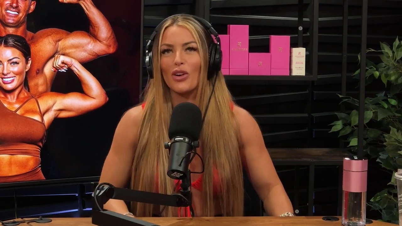 y2mate_is_-_Ep_21_-_Power_Alphas_Podcast__Behind_the_Scenes_of_the_WWE___Mandy_Saccomano___Sabby_Piscitelli-56w6yl4r2MY-720p-1711402344_mp41576.jpg