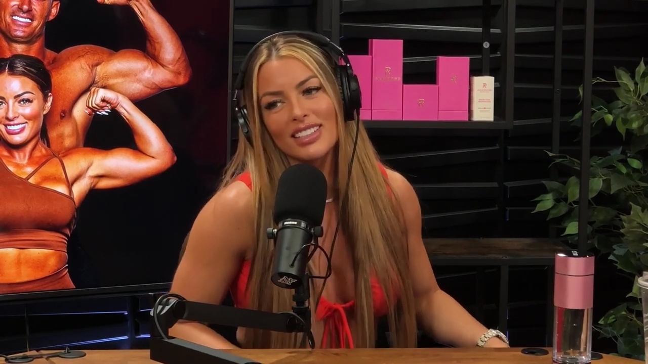 y2mate_is_-_Ep_21_-_Power_Alphas_Podcast__Behind_the_Scenes_of_the_WWE___Mandy_Saccomano___Sabby_Piscitelli-56w6yl4r2MY-720p-1711402344_mp41583.jpg