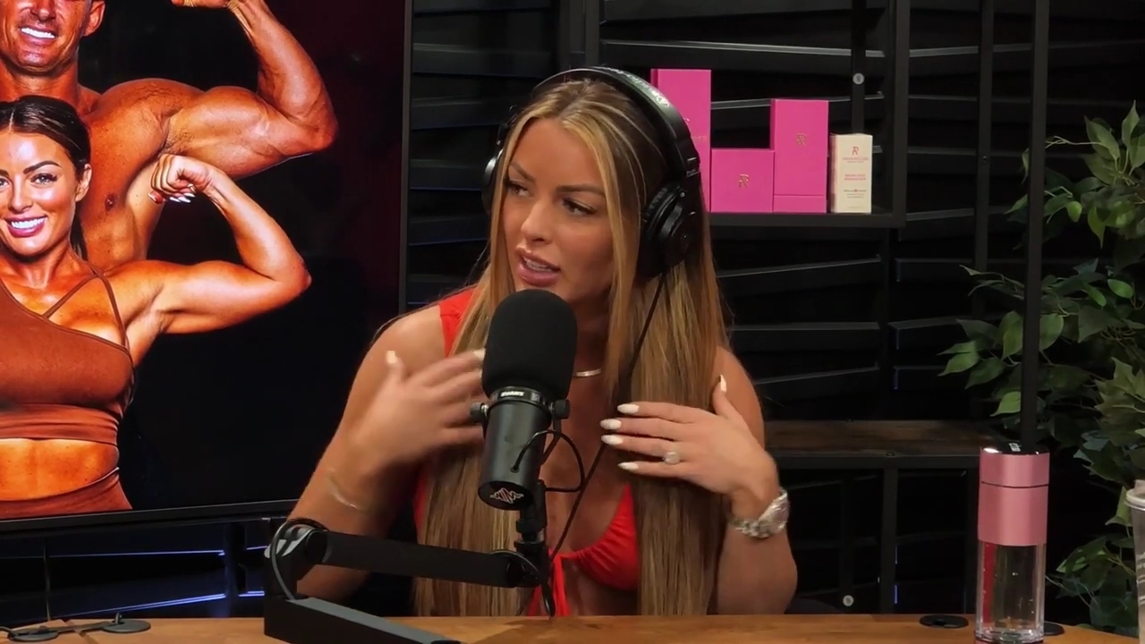 y2mate_is_-_Ep_21_-_Power_Alphas_Podcast__Behind_the_Scenes_of_the_WWE___Mandy_Saccomano___Sabby_Piscitelli-56w6yl4r2MY-720p-1711402344_mp41611.jpg