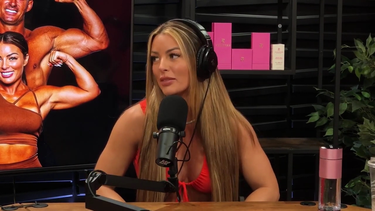 y2mate_is_-_Ep_21_-_Power_Alphas_Podcast__Behind_the_Scenes_of_the_WWE___Mandy_Saccomano___Sabby_Piscitelli-56w6yl4r2MY-720p-1711402344_mp41664.jpg