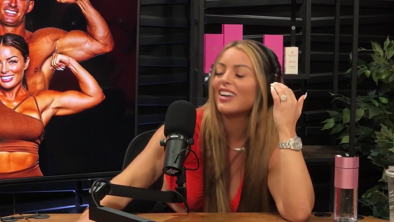 y2mate_is_-_Ep_21_-_Power_Alphas_Podcast__Behind_the_Scenes_of_the_WWE___Mandy_Saccomano___Sabby_Piscitelli-56w6yl4r2MY-720p-1711402344_mp41685.jpg