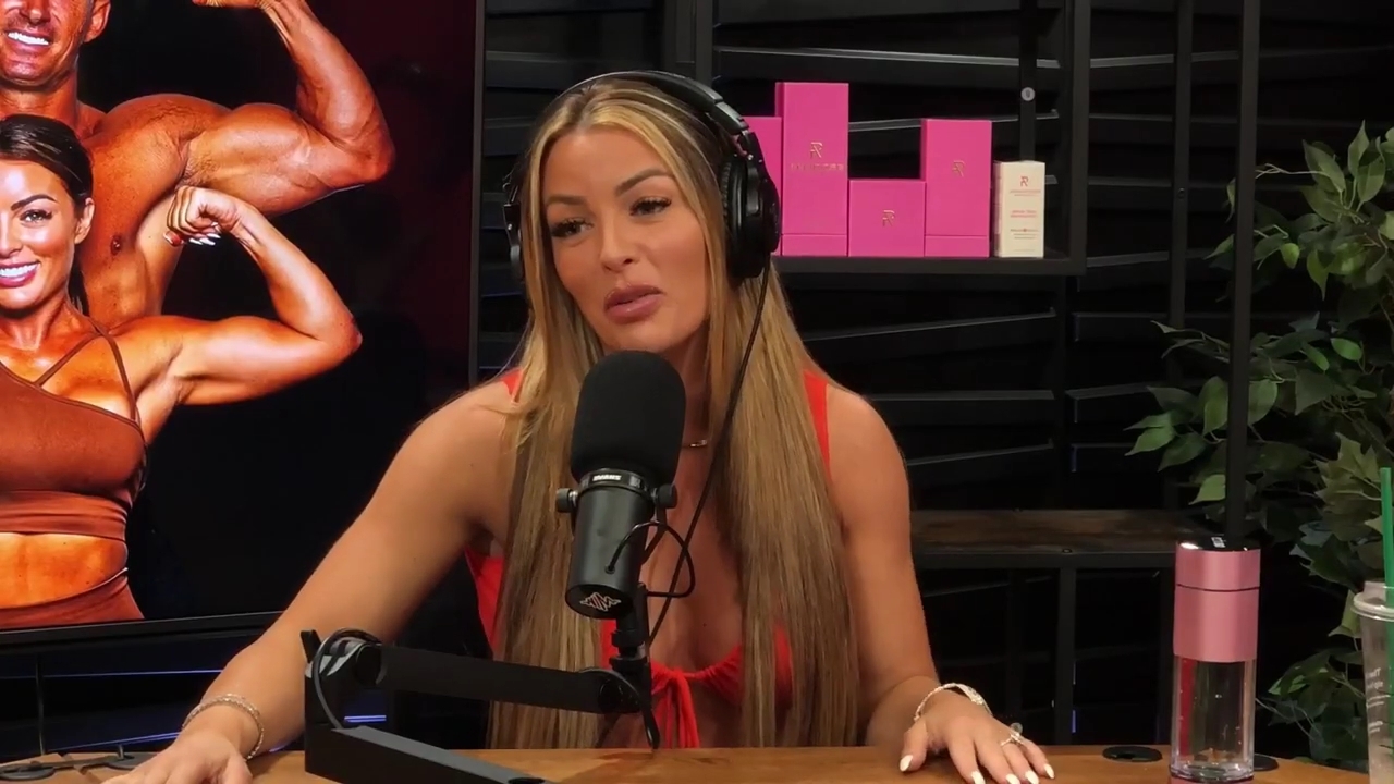 y2mate_is_-_Ep_21_-_Power_Alphas_Podcast__Behind_the_Scenes_of_the_WWE___Mandy_Saccomano___Sabby_Piscitelli-56w6yl4r2MY-720p-1711402344_mp41711.jpg