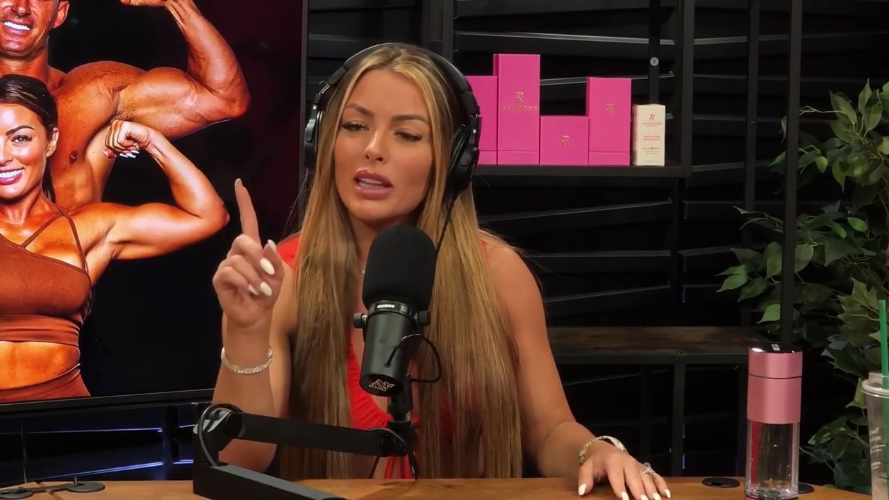 y2mate_is_-_Ep_21_-_Power_Alphas_Podcast__Behind_the_Scenes_of_the_WWE___Mandy_Saccomano___Sabby_Piscitelli-56w6yl4r2MY-720p-1711402344_mp41719.jpg