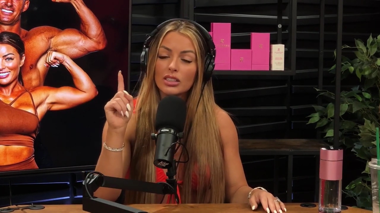 y2mate_is_-_Ep_21_-_Power_Alphas_Podcast__Behind_the_Scenes_of_the_WWE___Mandy_Saccomano___Sabby_Piscitelli-56w6yl4r2MY-720p-1711402344_mp41722.jpg