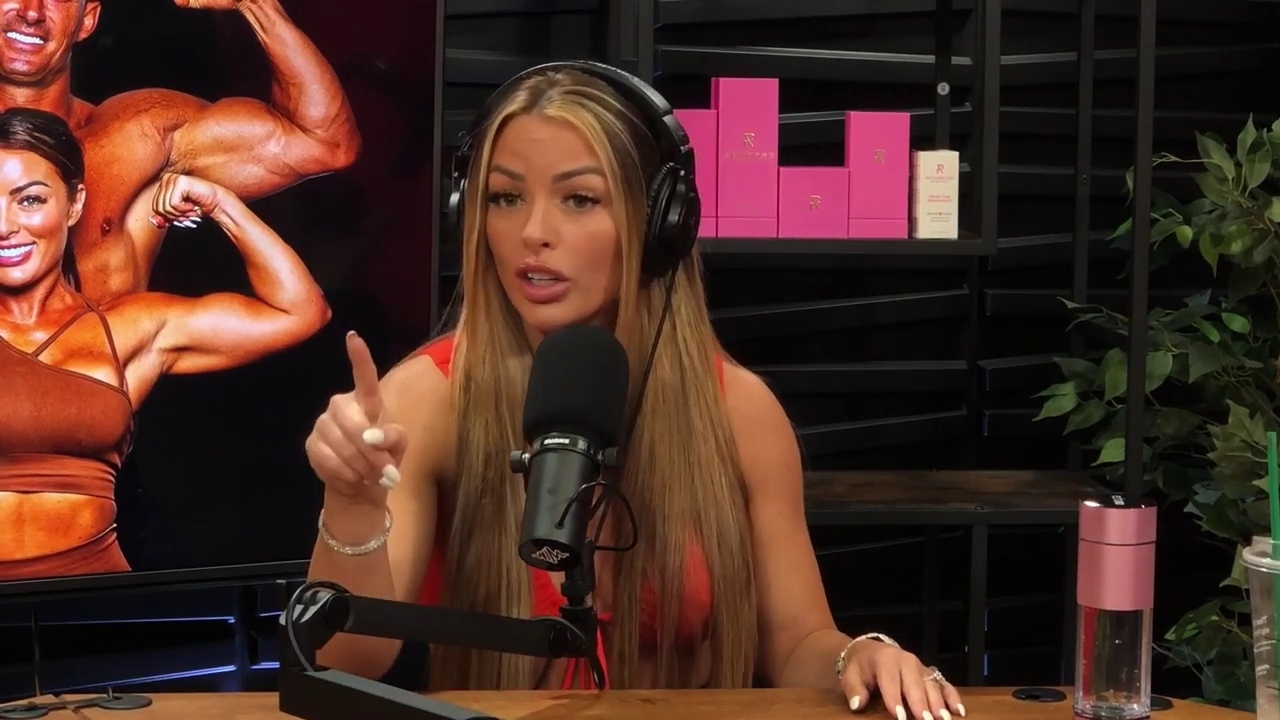y2mate_is_-_Ep_21_-_Power_Alphas_Podcast__Behind_the_Scenes_of_the_WWE___Mandy_Saccomano___Sabby_Piscitelli-56w6yl4r2MY-720p-1711402344_mp41726.jpg