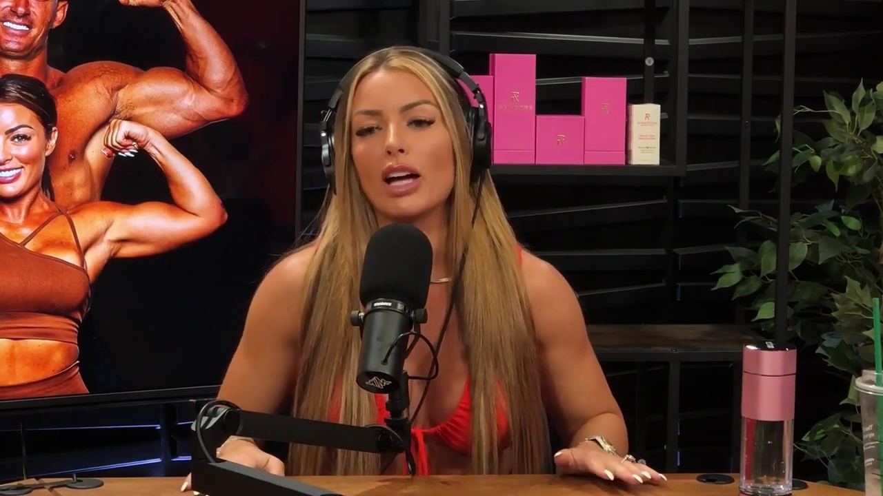 y2mate_is_-_Ep_21_-_Power_Alphas_Podcast__Behind_the_Scenes_of_the_WWE___Mandy_Saccomano___Sabby_Piscitelli-56w6yl4r2MY-720p-1711402344_mp41738.jpg