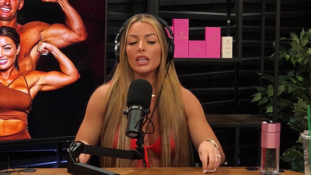 y2mate_is_-_Ep_21_-_Power_Alphas_Podcast__Behind_the_Scenes_of_the_WWE___Mandy_Saccomano___Sabby_Piscitelli-56w6yl4r2MY-720p-1711402344_mp41739.jpg