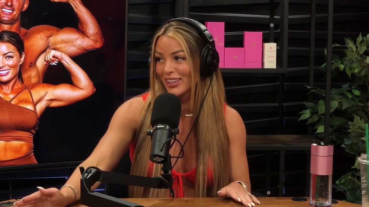 y2mate_is_-_Ep_21_-_Power_Alphas_Podcast__Behind_the_Scenes_of_the_WWE___Mandy_Saccomano___Sabby_Piscitelli-56w6yl4r2MY-720p-1711402344_mp41755.jpg