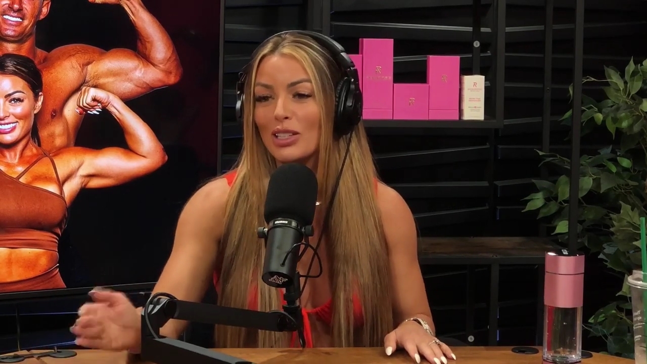 y2mate_is_-_Ep_21_-_Power_Alphas_Podcast__Behind_the_Scenes_of_the_WWE___Mandy_Saccomano___Sabby_Piscitelli-56w6yl4r2MY-720p-1711402344_mp41758.jpg