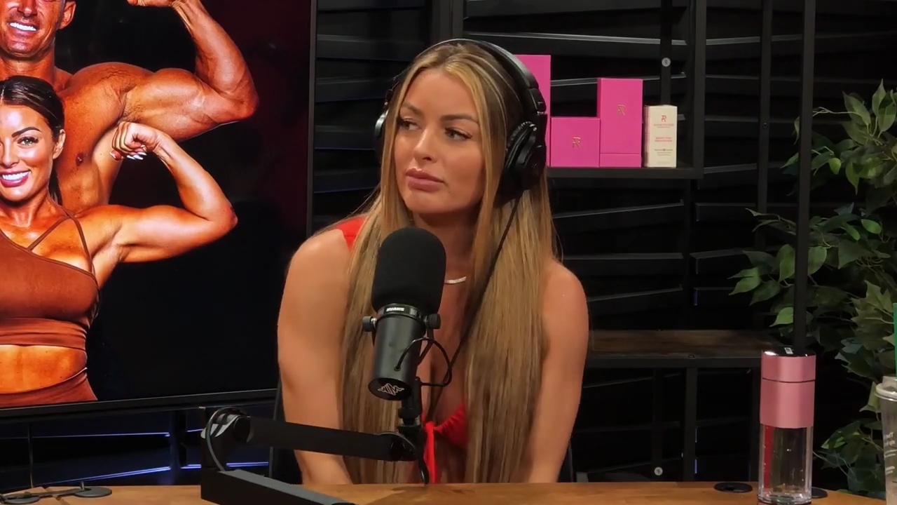 y2mate_is_-_Ep_21_-_Power_Alphas_Podcast__Behind_the_Scenes_of_the_WWE___Mandy_Saccomano___Sabby_Piscitelli-56w6yl4r2MY-720p-1711402344_mp41790.jpg
