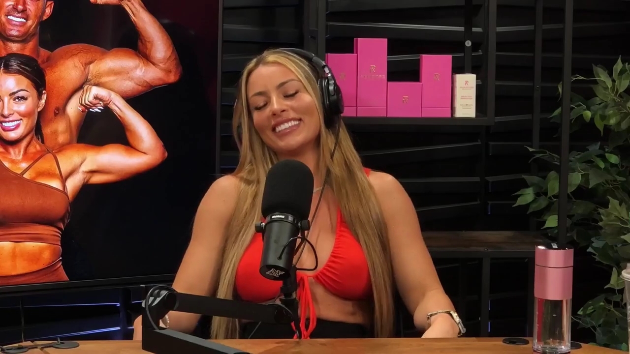 y2mate_is_-_Ep_21_-_Power_Alphas_Podcast__Behind_the_Scenes_of_the_WWE___Mandy_Saccomano___Sabby_Piscitelli-56w6yl4r2MY-720p-1711402344_mp41842.jpg