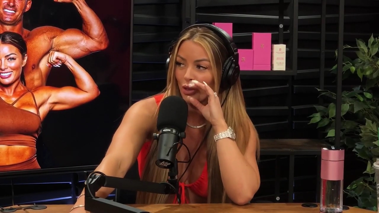 y2mate_is_-_Ep_21_-_Power_Alphas_Podcast__Behind_the_Scenes_of_the_WWE___Mandy_Saccomano___Sabby_Piscitelli-56w6yl4r2MY-720p-1711402344_mp41915.jpg