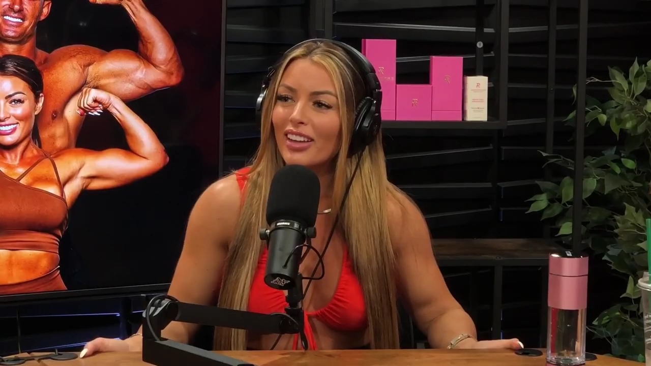y2mate_is_-_Ep_21_-_Power_Alphas_Podcast__Behind_the_Scenes_of_the_WWE___Mandy_Saccomano___Sabby_Piscitelli-56w6yl4r2MY-720p-1711402344_mp41972.jpg