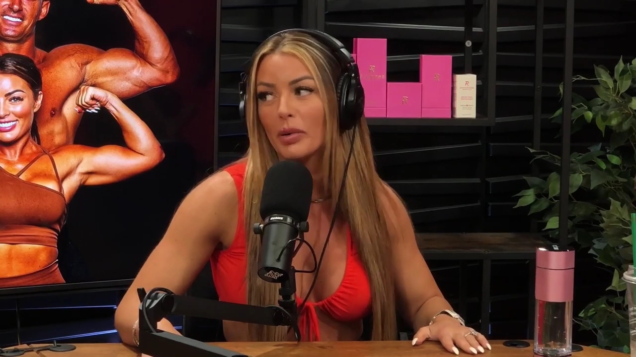 y2mate_is_-_Ep_21_-_Power_Alphas_Podcast__Behind_the_Scenes_of_the_WWE___Mandy_Saccomano___Sabby_Piscitelli-56w6yl4r2MY-720p-1711402344_mp41981.jpg