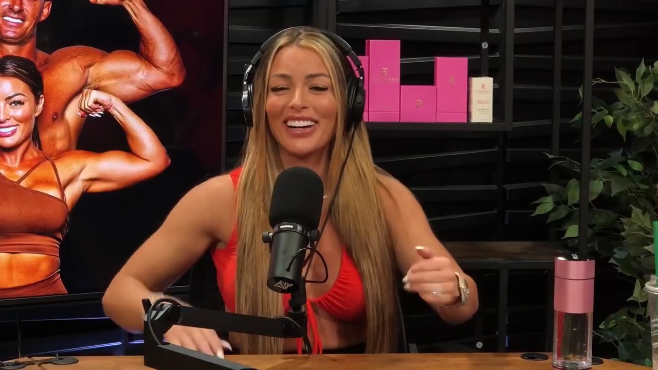 y2mate_is_-_Ep_21_-_Power_Alphas_Podcast__Behind_the_Scenes_of_the_WWE___Mandy_Saccomano___Sabby_Piscitelli-56w6yl4r2MY-720p-1711402344_mp41983.jpg