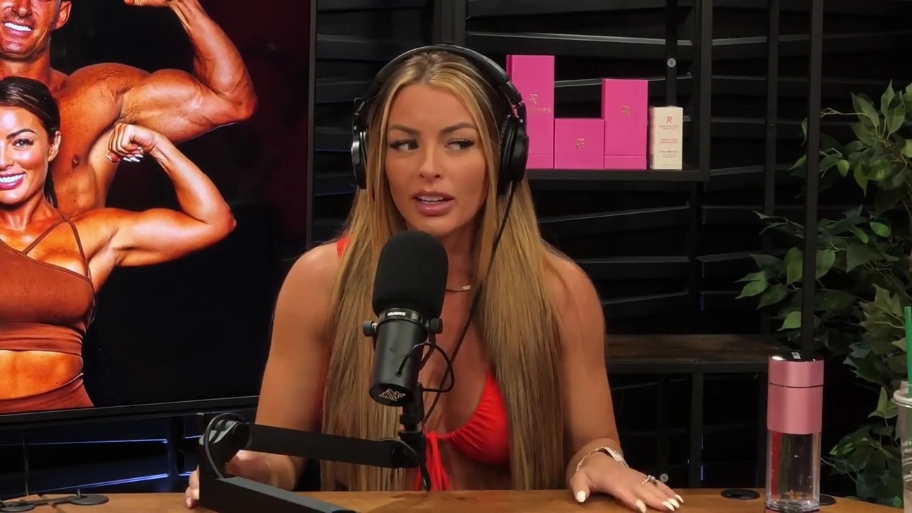 y2mate_is_-_Ep_21_-_Power_Alphas_Podcast__Behind_the_Scenes_of_the_WWE___Mandy_Saccomano___Sabby_Piscitelli-56w6yl4r2MY-720p-1711402344_mp41991.jpg
