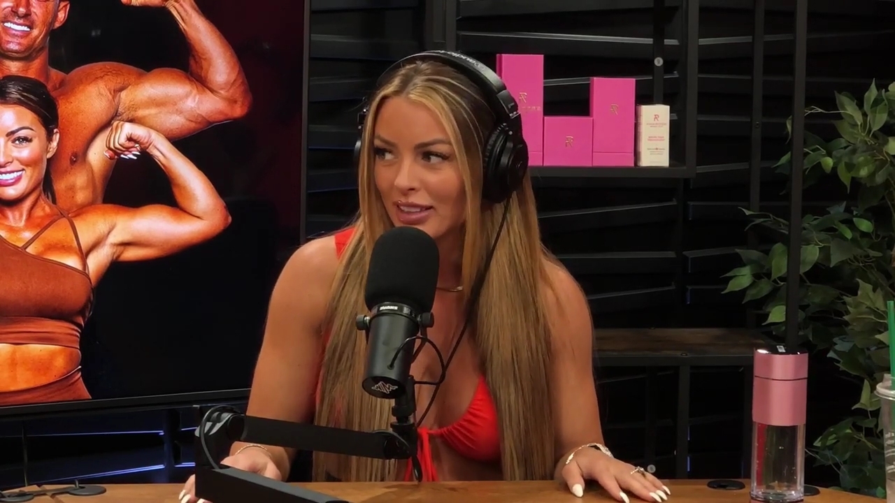 y2mate_is_-_Ep_21_-_Power_Alphas_Podcast__Behind_the_Scenes_of_the_WWE___Mandy_Saccomano___Sabby_Piscitelli-56w6yl4r2MY-720p-1711402344_mp41993.jpg