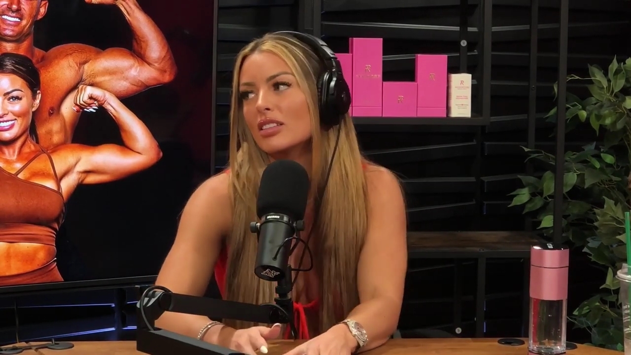 y2mate_is_-_Ep_21_-_Power_Alphas_Podcast__Behind_the_Scenes_of_the_WWE___Mandy_Saccomano___Sabby_Piscitelli-56w6yl4r2MY-720p-1711402344_mp42000.jpg