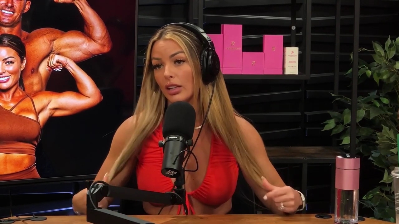 y2mate_is_-_Ep_21_-_Power_Alphas_Podcast__Behind_the_Scenes_of_the_WWE___Mandy_Saccomano___Sabby_Piscitelli-56w6yl4r2MY-720p-1711402344_mp42278.jpg