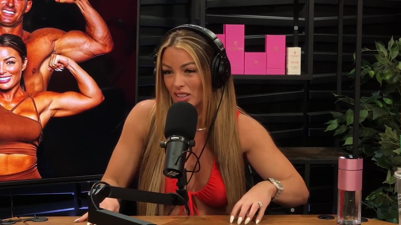 y2mate_is_-_Ep_21_-_Power_Alphas_Podcast__Behind_the_Scenes_of_the_WWE___Mandy_Saccomano___Sabby_Piscitelli-56w6yl4r2MY-720p-1711402344_mp42284.jpg