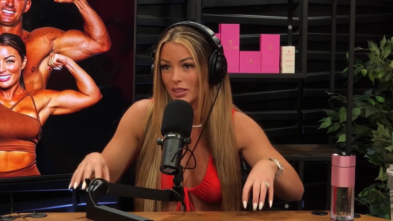 y2mate_is_-_Ep_21_-_Power_Alphas_Podcast__Behind_the_Scenes_of_the_WWE___Mandy_Saccomano___Sabby_Piscitelli-56w6yl4r2MY-720p-1711402344_mp42285.jpg
