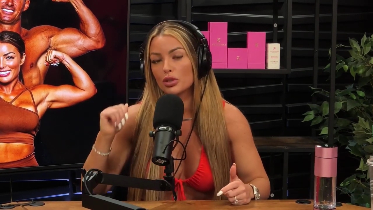 y2mate_is_-_Ep_21_-_Power_Alphas_Podcast__Behind_the_Scenes_of_the_WWE___Mandy_Saccomano___Sabby_Piscitelli-56w6yl4r2MY-720p-1711402344_mp42289.jpg