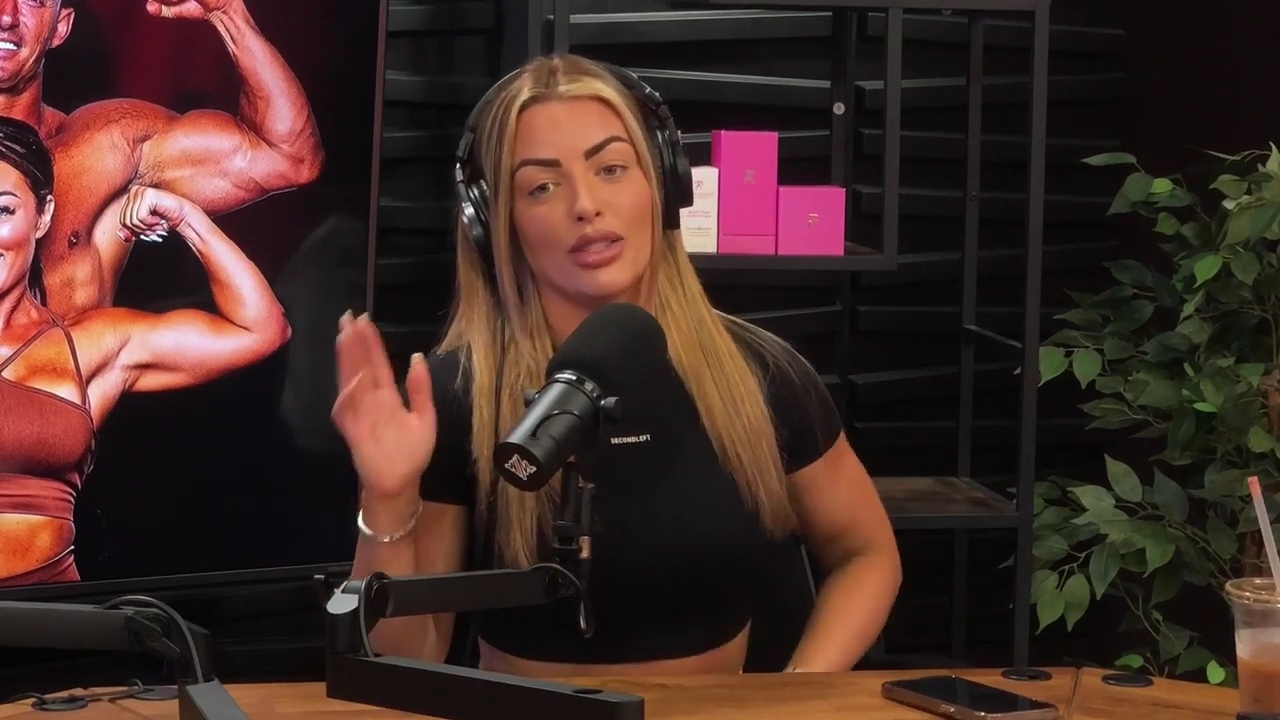 y2mate_is_-_Power_Alphas_Episode_25__WWE_Twitter_Beef___25th_Episode_Giveaway__Mandy_Sacs_and_Sabby_Piscitelli-_RBMZWVjmI4-720p-1714966429_mp40596.jpg