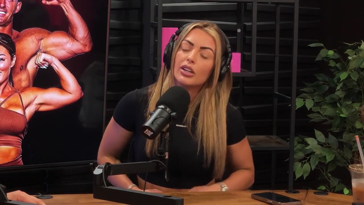 y2mate_is_-_Power_Alphas_Episode_25__WWE_Twitter_Beef___25th_Episode_Giveaway__Mandy_Sacs_and_Sabby_Piscitelli-_RBMZWVjmI4-720p-1714966429_mp40687.jpg