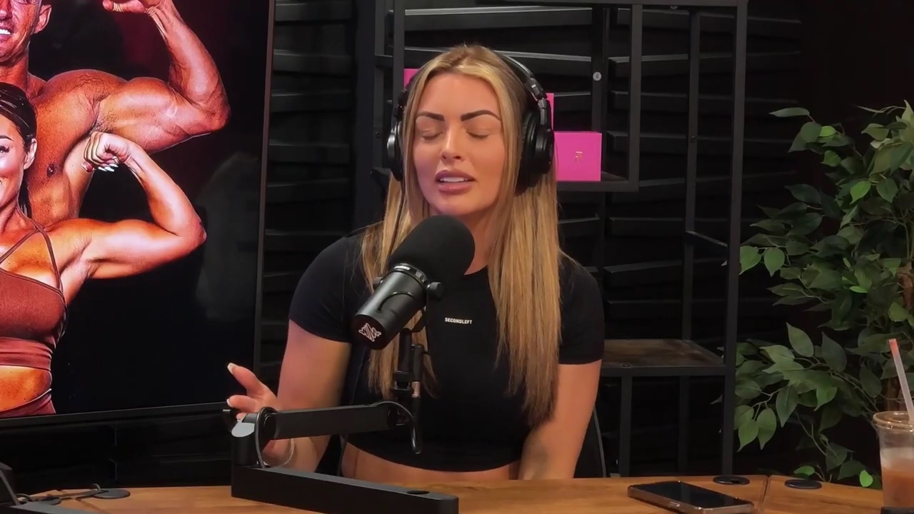 y2mate_is_-_Power_Alphas_Episode_25__WWE_Twitter_Beef___25th_Episode_Giveaway__Mandy_Sacs_and_Sabby_Piscitelli-_RBMZWVjmI4-720p-1714966429_mp40736.jpg