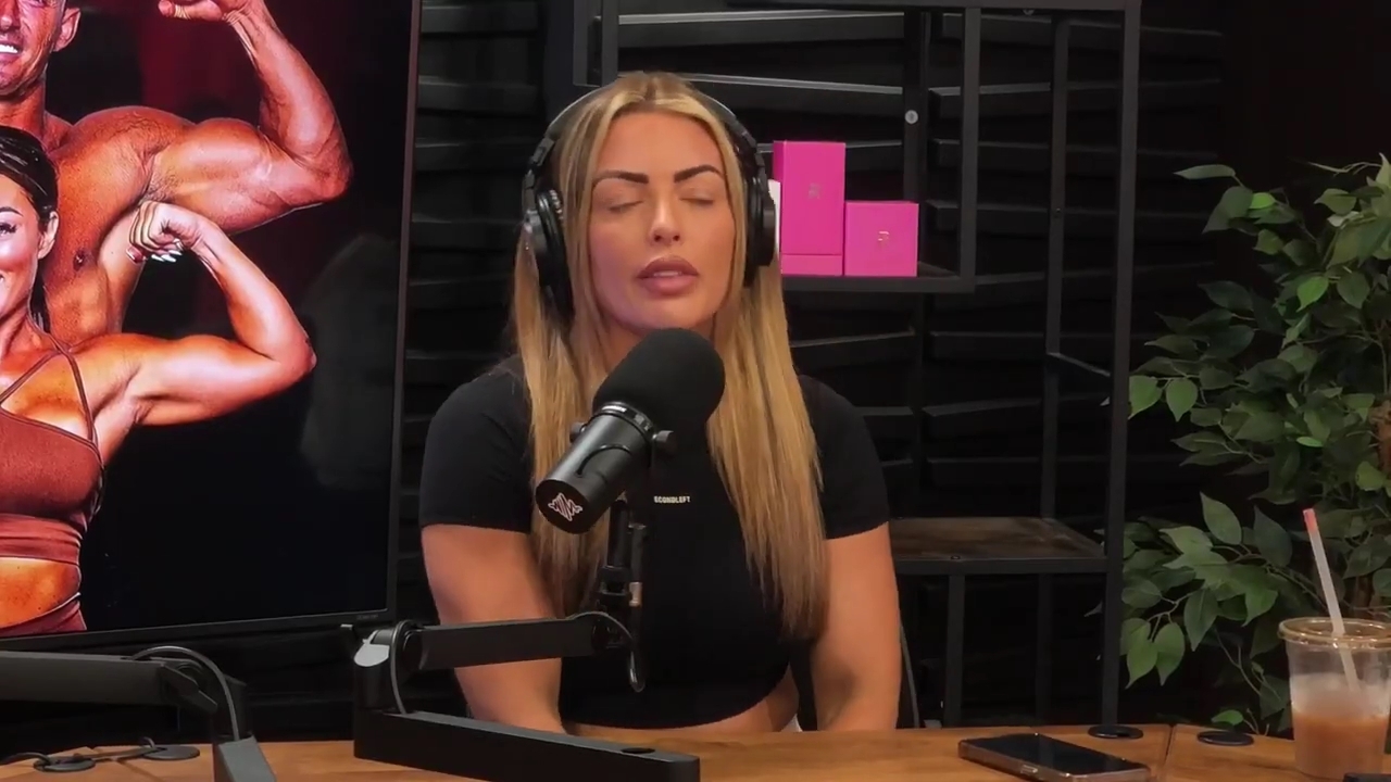 y2mate_is_-_Power_Alphas_Episode_25__WWE_Twitter_Beef___25th_Episode_Giveaway__Mandy_Sacs_and_Sabby_Piscitelli-_RBMZWVjmI4-720p-1714966429_mp40892.jpg