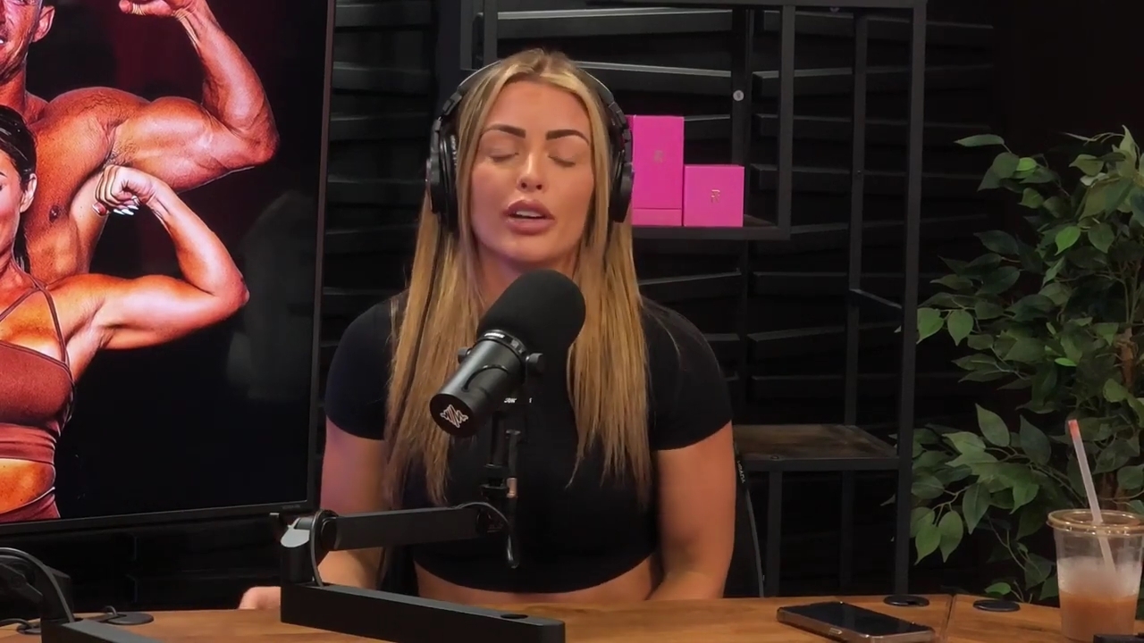 y2mate_is_-_Power_Alphas_Episode_25__WWE_Twitter_Beef___25th_Episode_Giveaway__Mandy_Sacs_and_Sabby_Piscitelli-_RBMZWVjmI4-720p-1714966429_mp41160.jpg