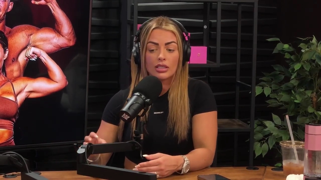 y2mate_is_-_Power_Alphas_Episode_25__WWE_Twitter_Beef___25th_Episode_Giveaway__Mandy_Sacs_and_Sabby_Piscitelli-_RBMZWVjmI4-720p-1714966429_mp41507.jpg