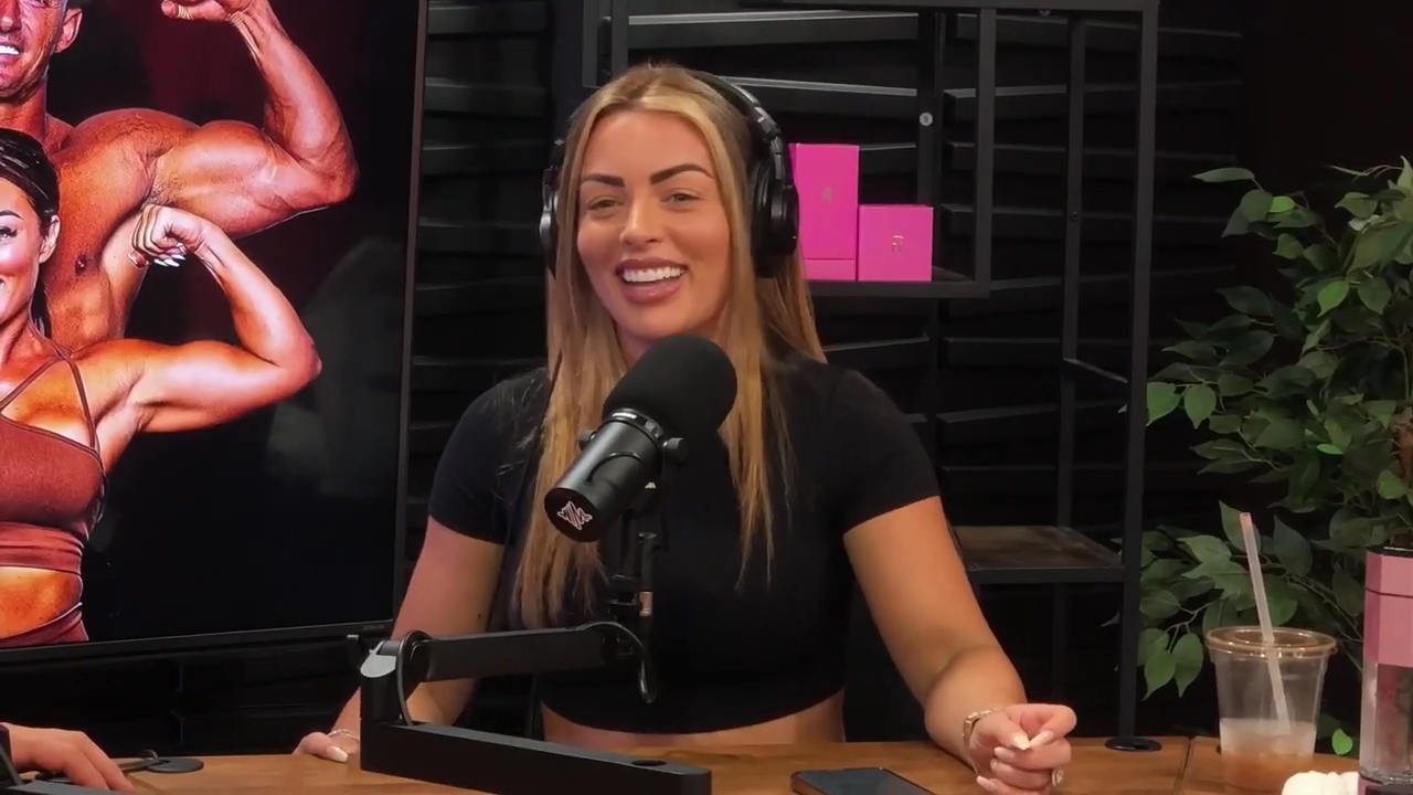 y2mate_is_-_Power_Alphas_Episode_25__WWE_Twitter_Beef___25th_Episode_Giveaway__Mandy_Sacs_and_Sabby_Piscitelli-_RBMZWVjmI4-720p-1714966429_mp41858.jpg