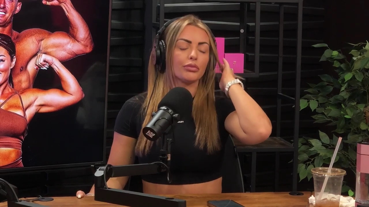 y2mate_is_-_Power_Alphas_Episode_25__WWE_Twitter_Beef___25th_Episode_Giveaway__Mandy_Sacs_and_Sabby_Piscitelli-_RBMZWVjmI4-720p-1714966429_mp42055.jpg