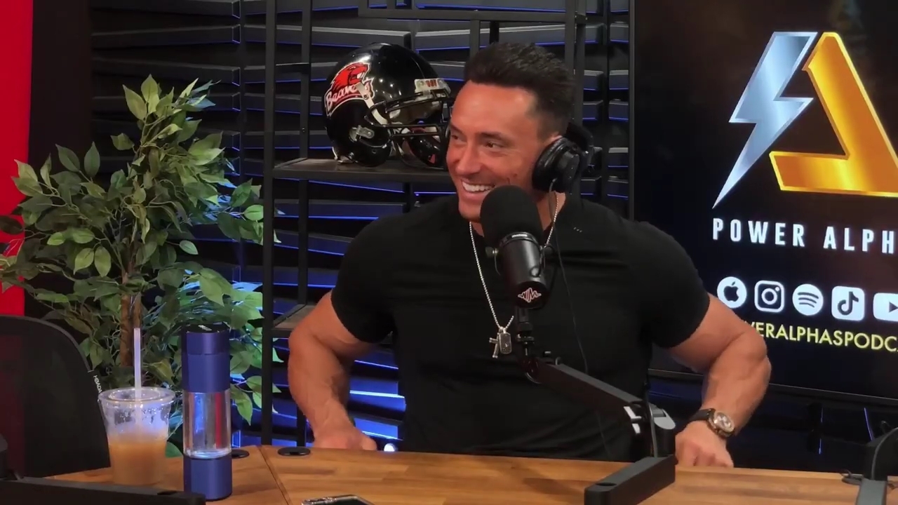 y2mate_is_-_Power_Alphas_Episode_25__WWE_Twitter_Beef___25th_Episode_Giveaway__Mandy_Sacs_and_Sabby_Piscitelli-_RBMZWVjmI4-720p-1714966429_mp42215.jpg