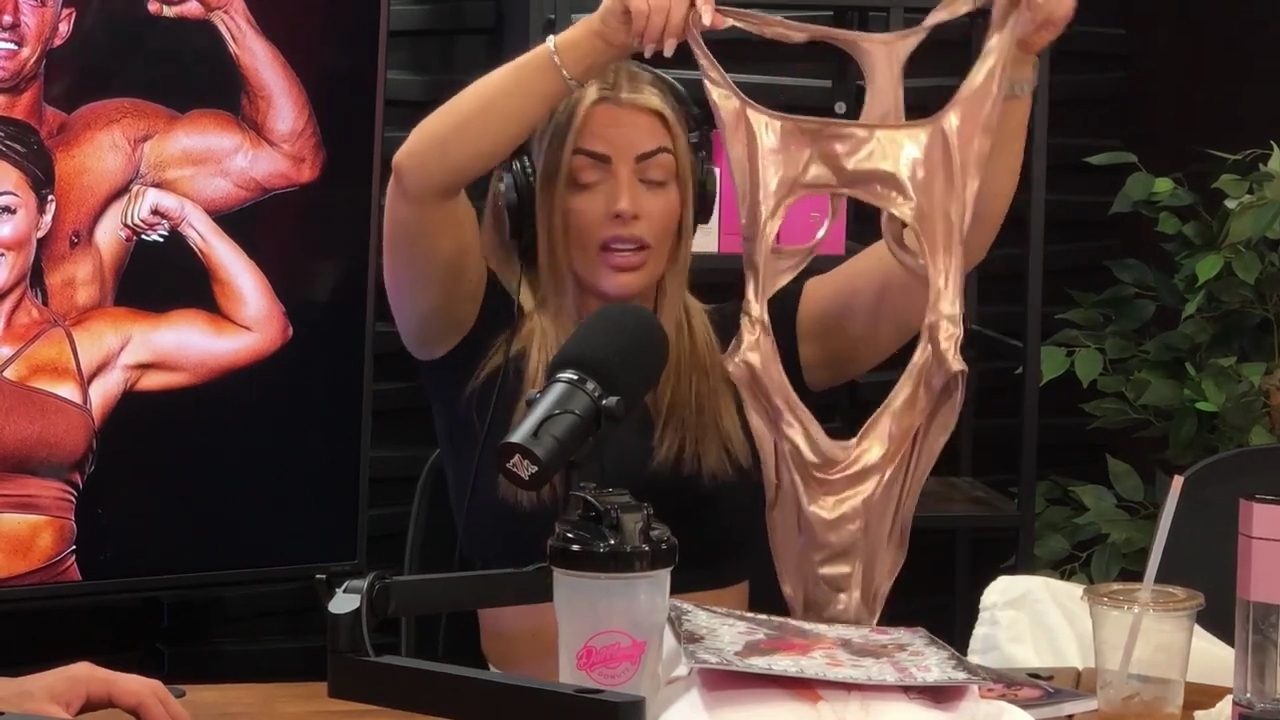 y2mate_is_-_Power_Alphas_Episode_25__WWE_Twitter_Beef___25th_Episode_Giveaway__Mandy_Sacs_and_Sabby_Piscitelli-_RBMZWVjmI4-720p-1714966429_mp42248.jpg