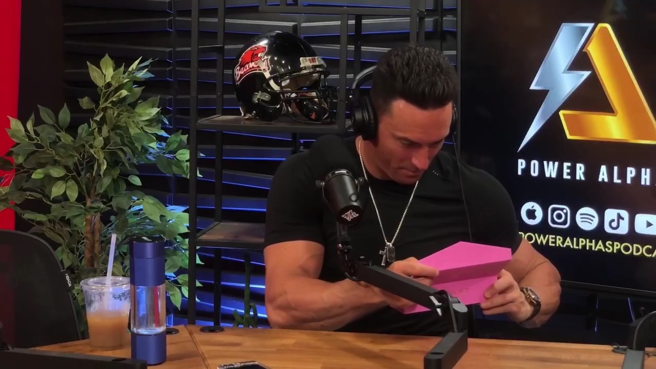 y2mate_is_-_Power_Alphas_Episode_25__WWE_Twitter_Beef___25th_Episode_Giveaway__Mandy_Sacs_and_Sabby_Piscitelli-_RBMZWVjmI4-720p-1714966429_mp42313.jpg