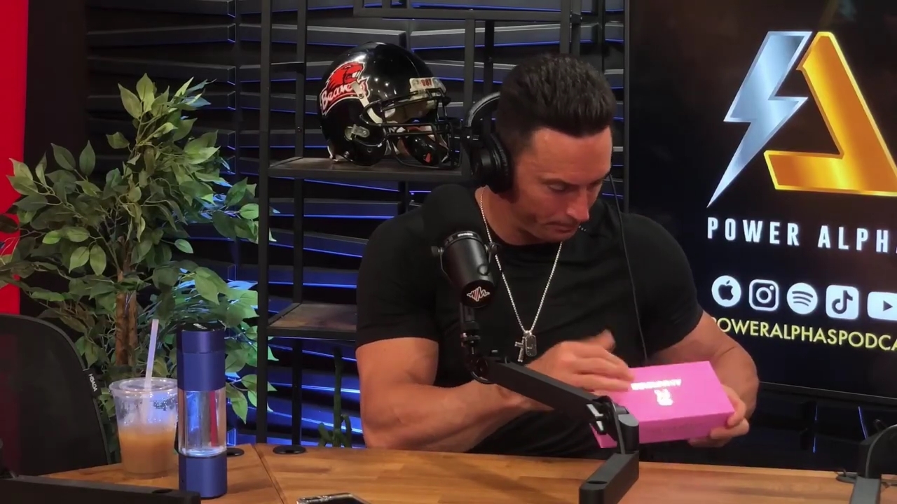 y2mate_is_-_Power_Alphas_Episode_25__WWE_Twitter_Beef___25th_Episode_Giveaway__Mandy_Sacs_and_Sabby_Piscitelli-_RBMZWVjmI4-720p-1714966429_mp42319.jpg