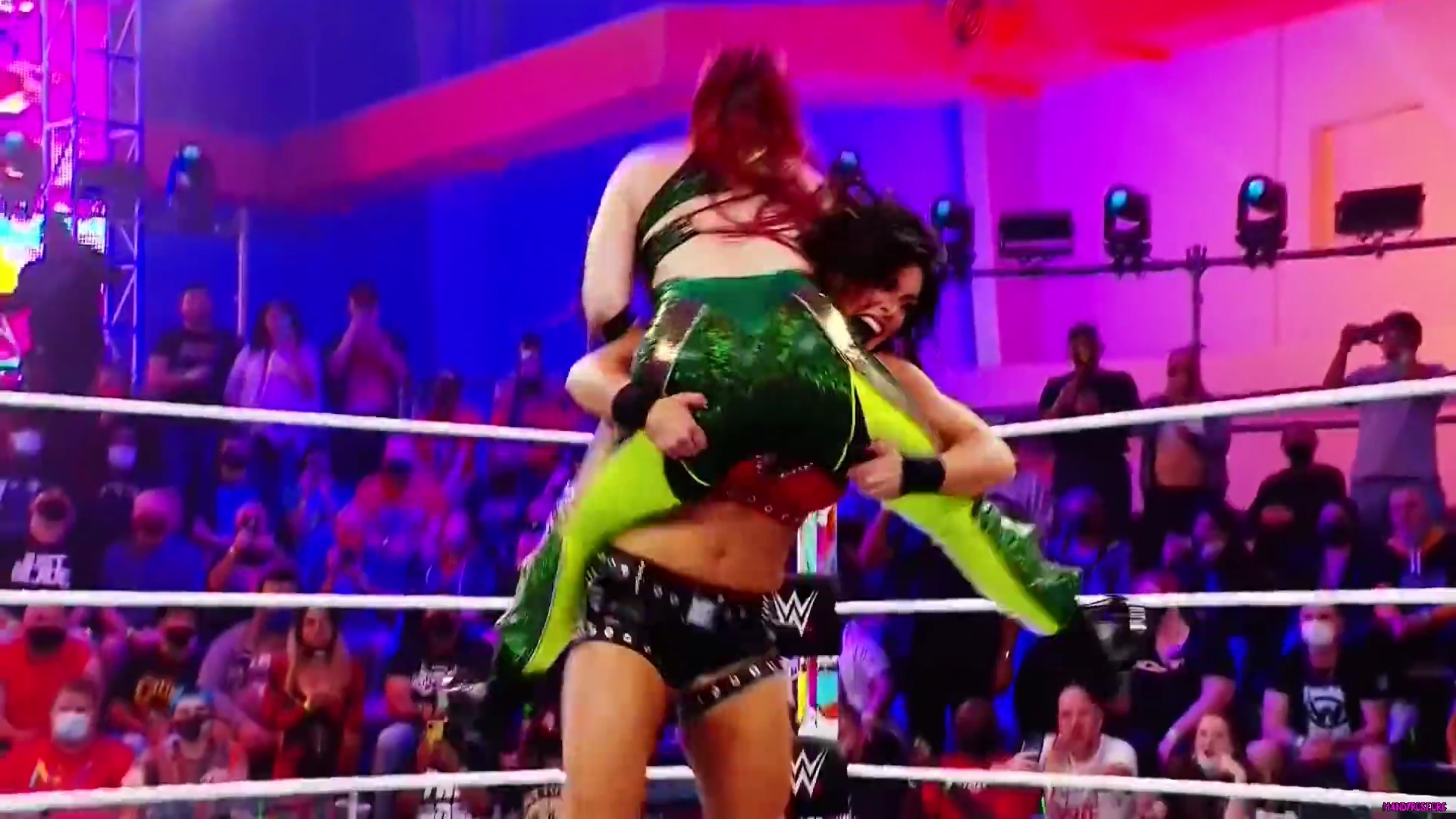 yt1s_com_-_NXT_New_Years_Evil_returns_tonight_1080p_mp40407.jpg