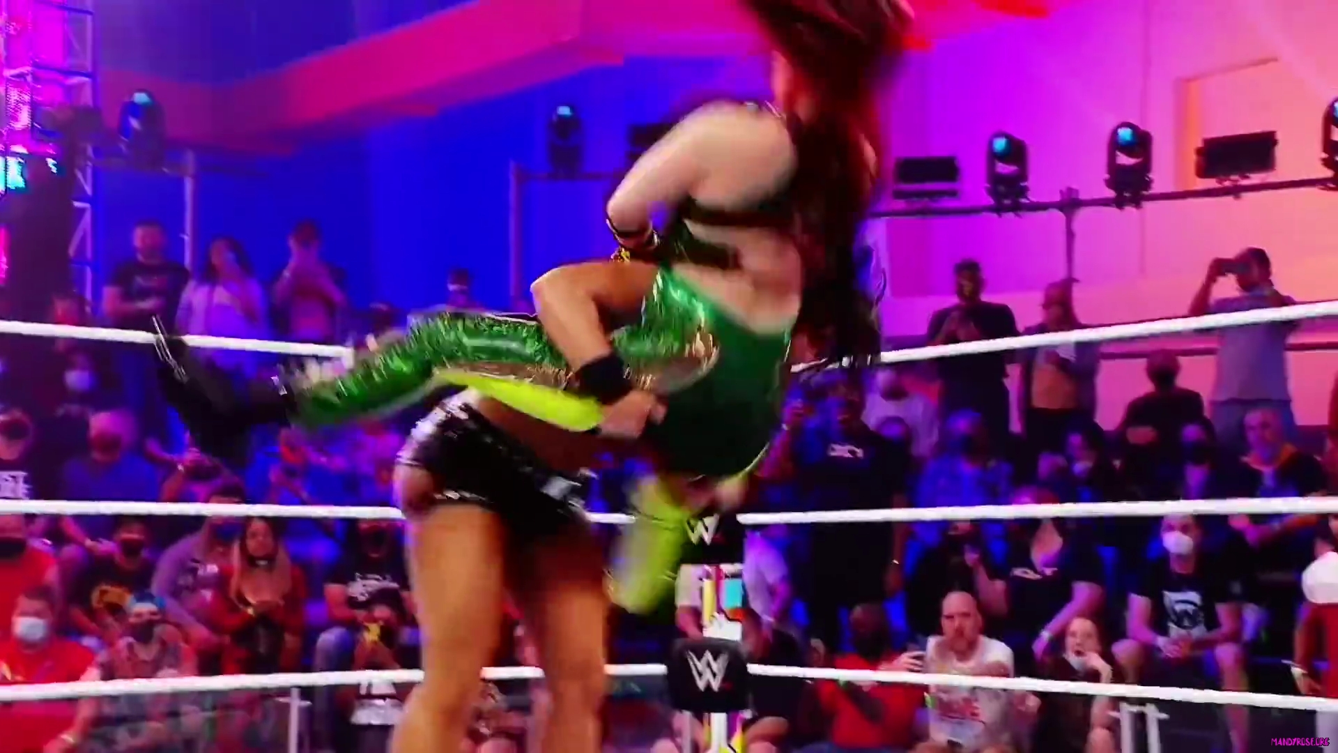 yt1s_com_-_NXT_New_Years_Evil_returns_tonight_1080p_mp40409.jpg
